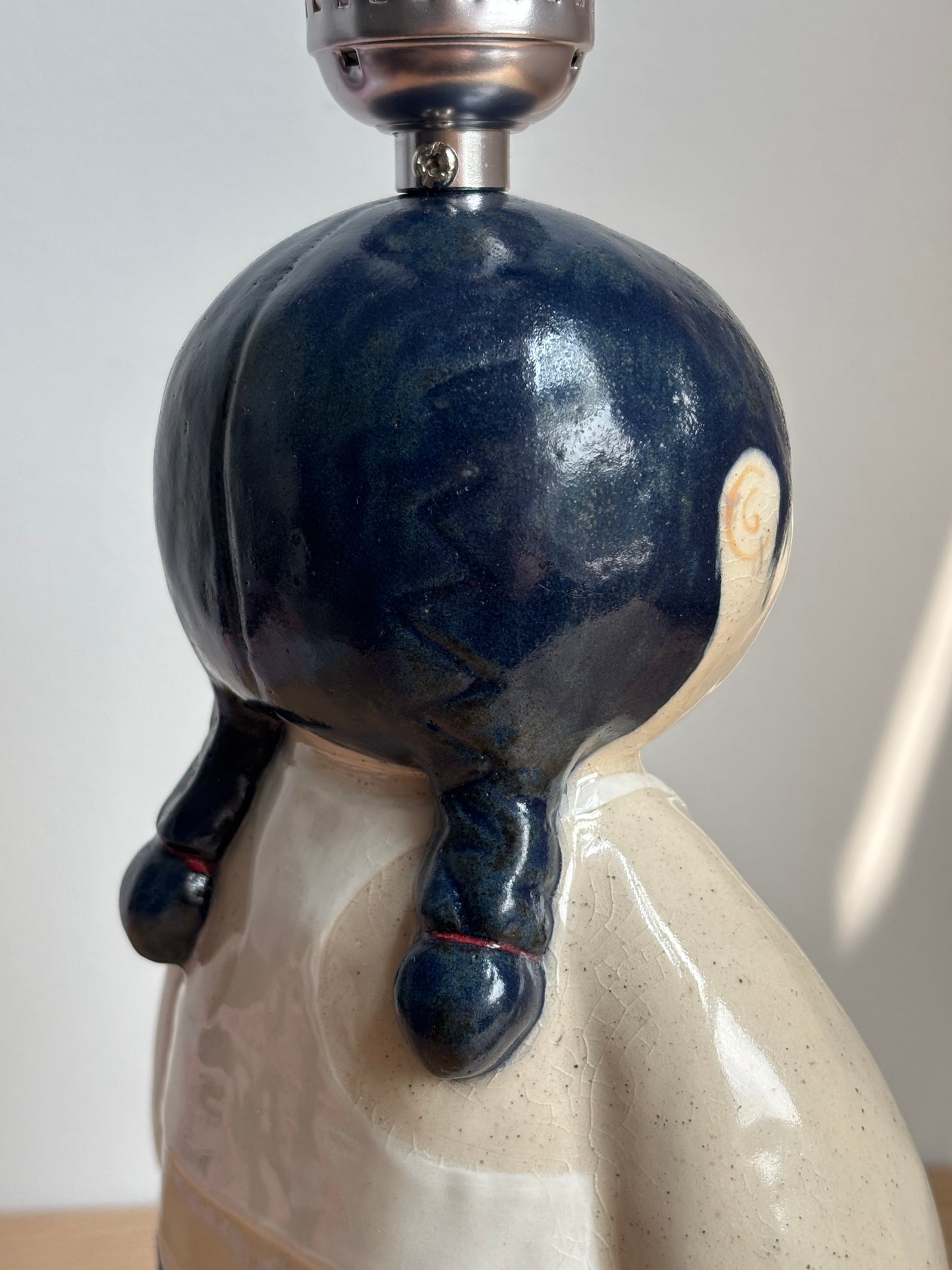 Giddy-up Line Dancing Cowdoll Lamp