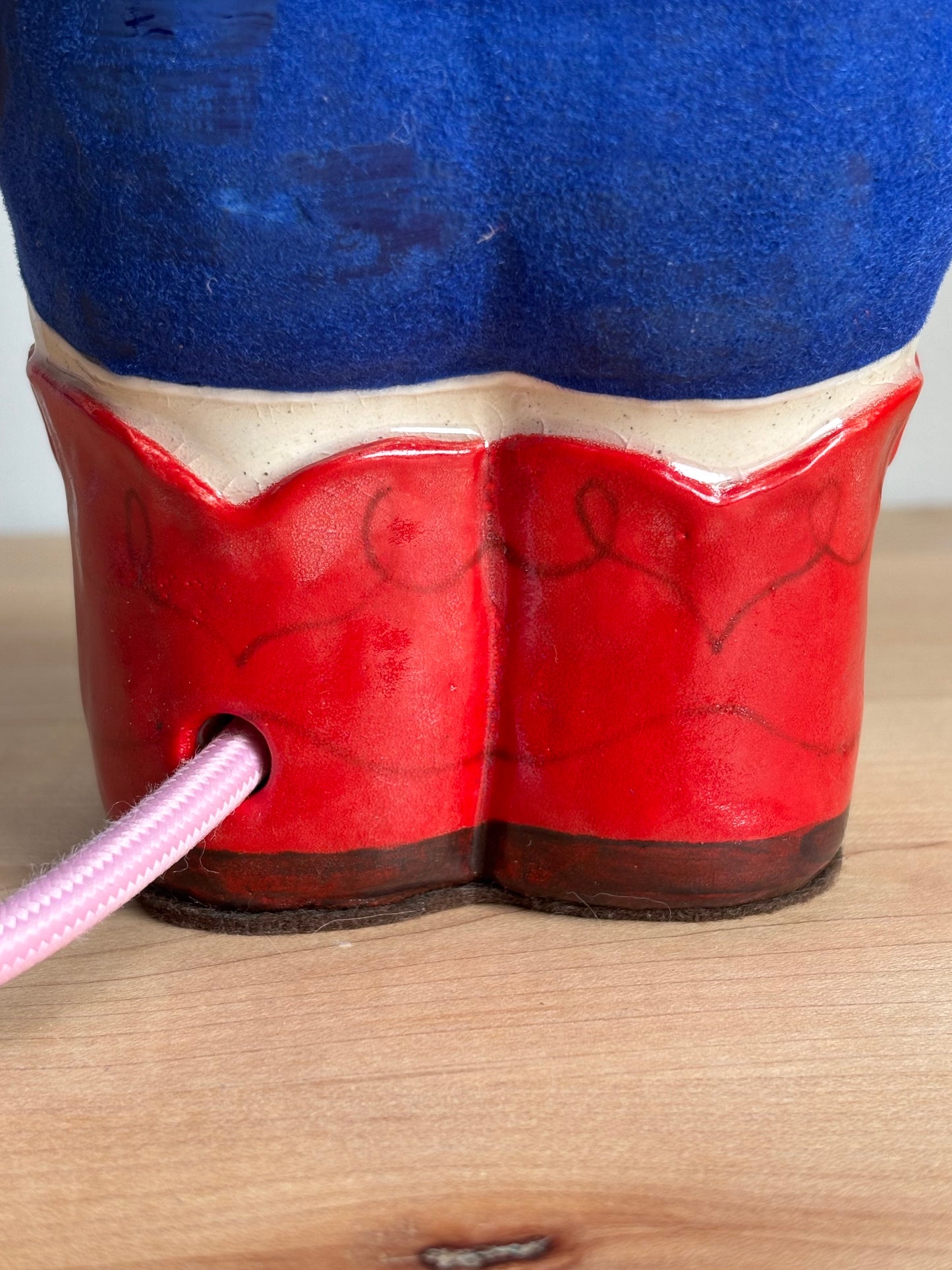 Giddy-up Line Dancing Cowdoll Lamp