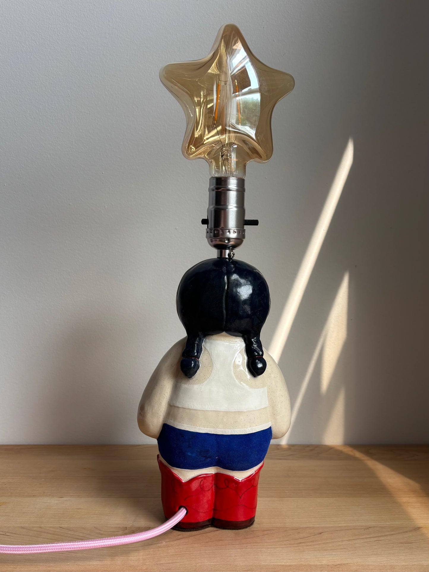 Giddy-up Line Dancing Cowdoll Lamp